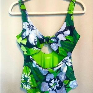 aerie - padded one piece bathing suit